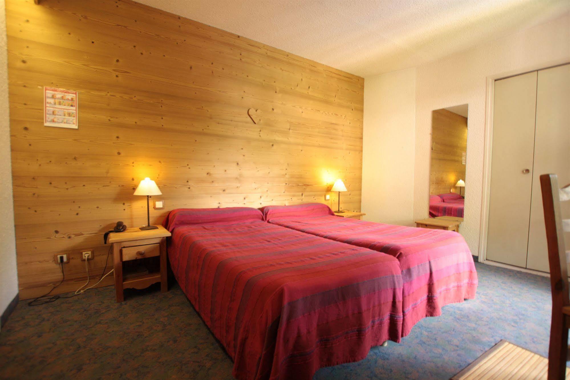 ואלואיז Hotel Les Vallois מראה חיצוני תמונה